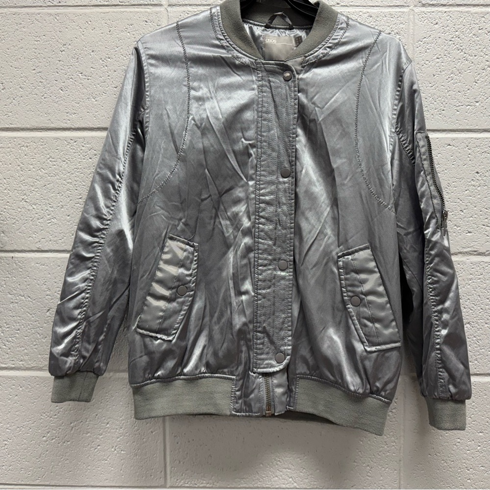 ASOS Women’s Bomber Jacket Gray Silver Quilted Lined Zip Snap Front Size‎ US 6